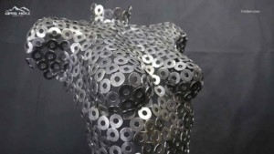 Frauen Skulptur aus Metall