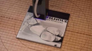 Fliese lasern mit einem Diodenlaser