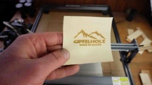 Kunstleder mit Diodenlaser gravieren