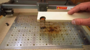 Ortur Laser Master 3 Sperrholz mit Laser schneiden