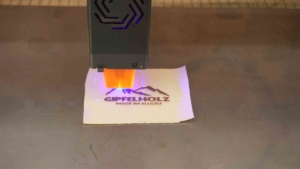 Ortur Laser Master 3 Kunstleder mit Laser schneiden