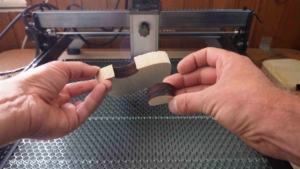 Holz schneiden mit Atomstack x20