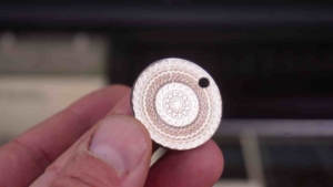 Edelstahl farbig mit Diodenlaser gravieren