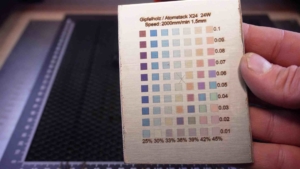 mit Diodenlaser farbig auf Edelstahl lasern