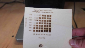 xTool F2 Ultra Test xTool F2 Ultra – Speed- und Powertest Holz (40W Diodenlaser, Pappelsperrholz)