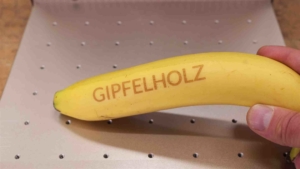 banane lasergravur uv xtool